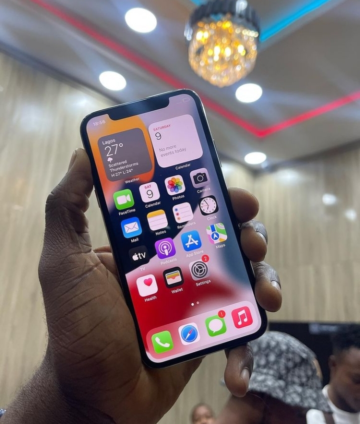 Clean Iphone X 256gb is available at Efritin