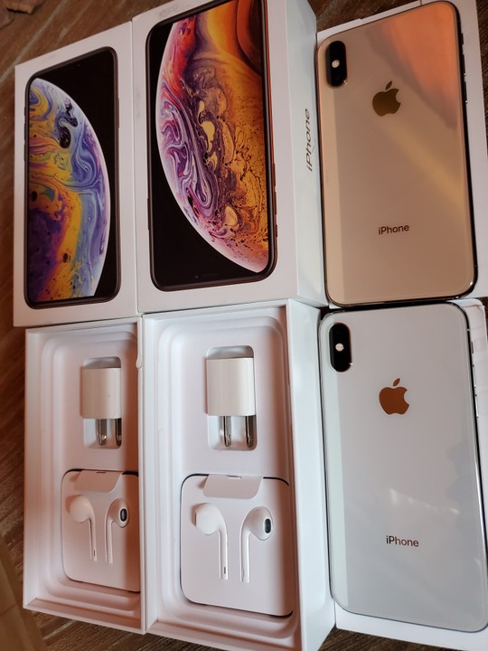 Iphone XS Max (gold)64gb is available at Efritin
