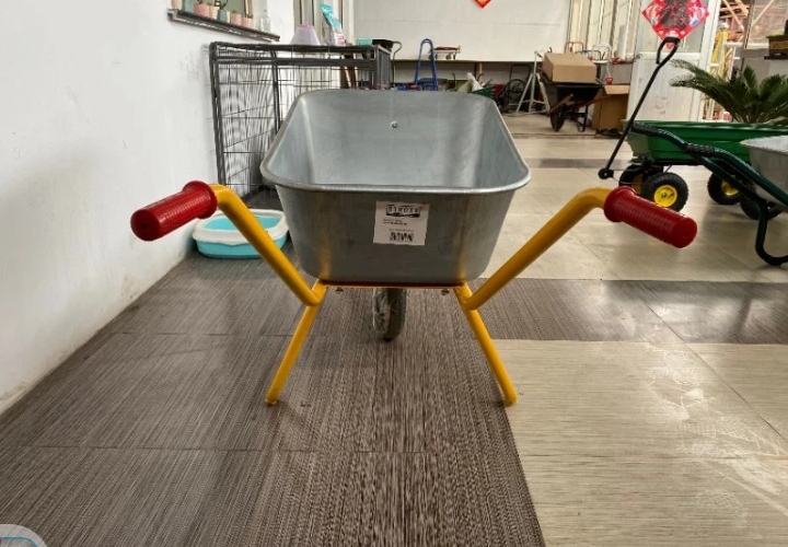 Electric Wheelbarrow is available at Efritin