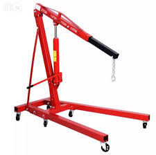 Engine Crane is available at Efritin