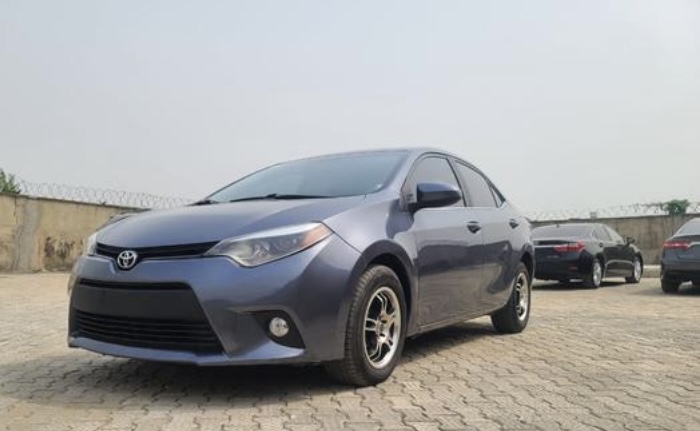 Toyota Corolla 2014 is available at Efritin