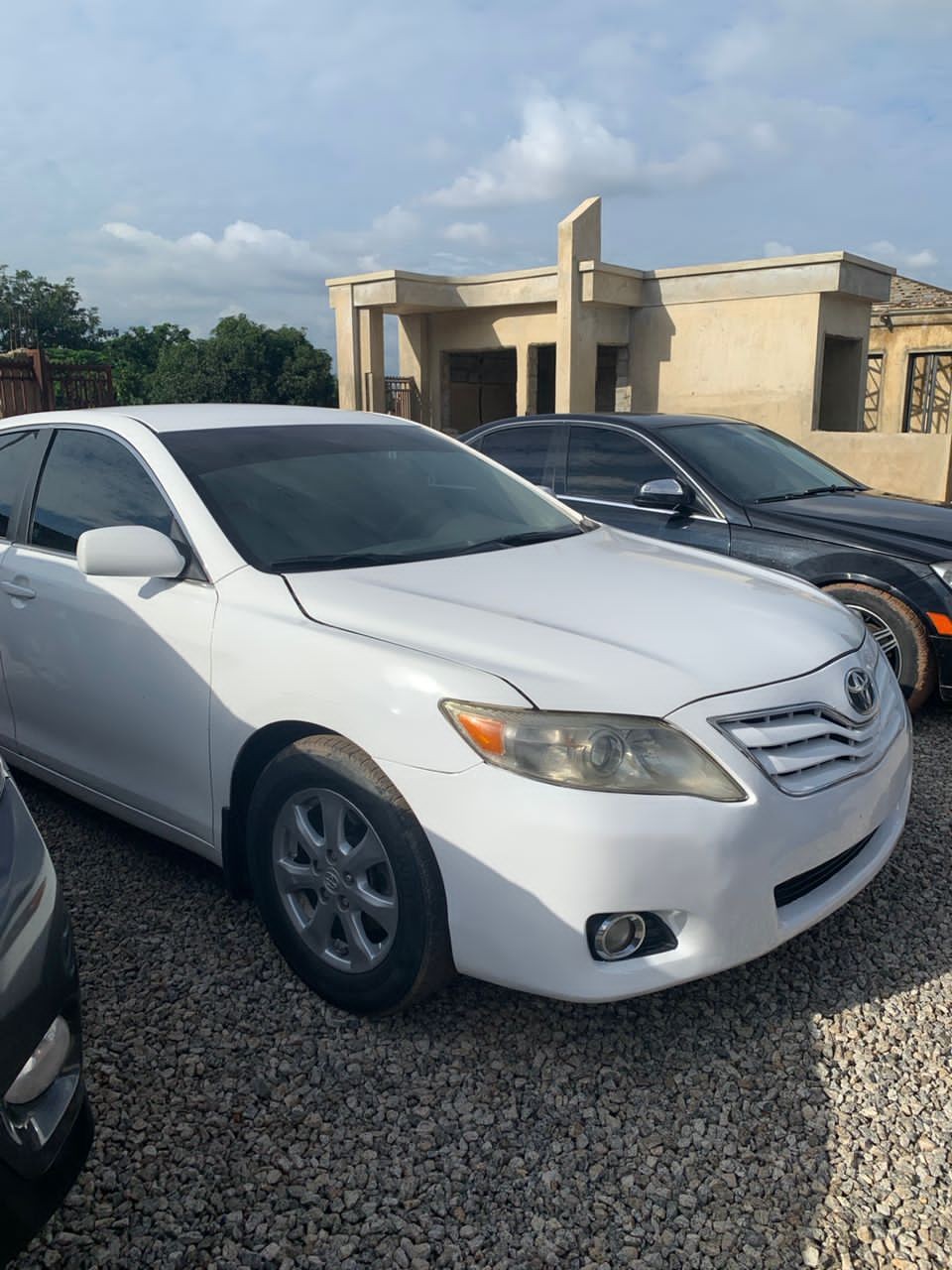 Toyota Camry 2011 is available at Efritin