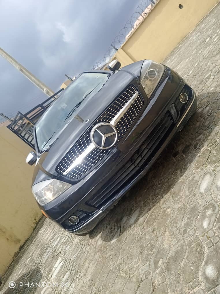 Mercedes Benz C300 2010 is available at Efritin