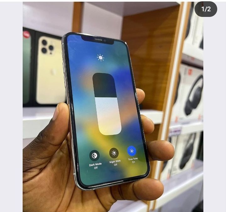 Apple IPhone 11 Pro is available at Efritin