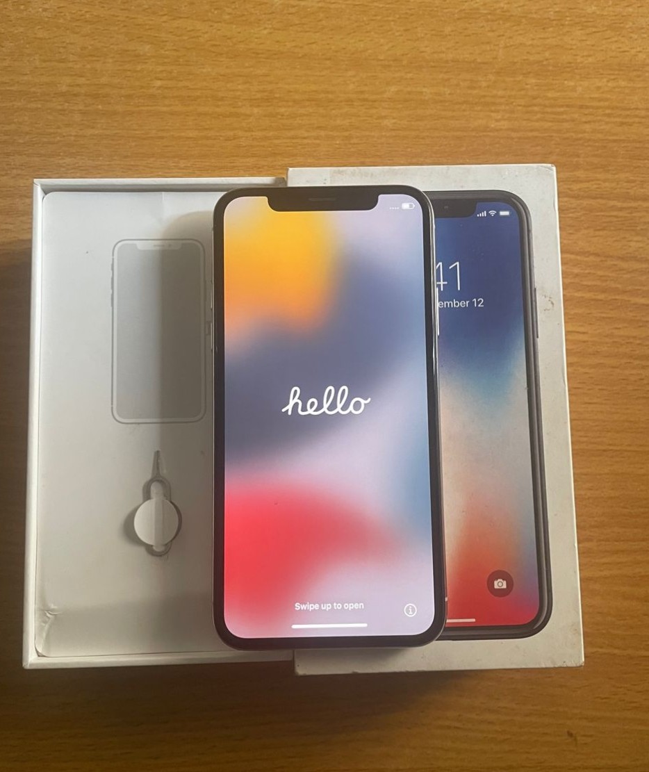 Apple Used IPhone X 256GB is available at Efritin