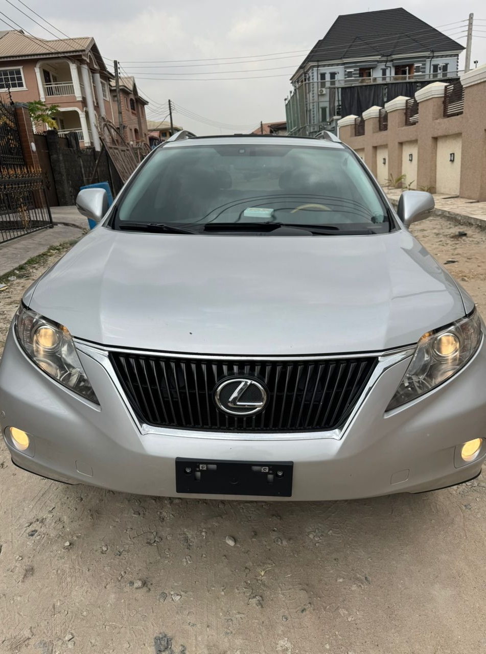 Lexus Rx350 2012 is available at Efritin