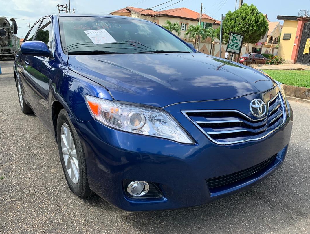 Toyota Camry 2011 is available at Efritin