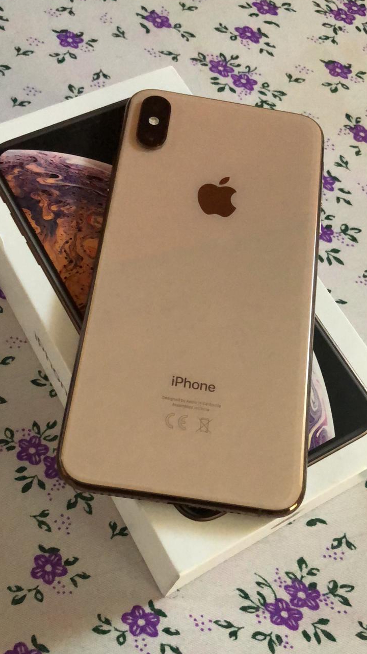 Apple iPhone xs Max is available at Efritin