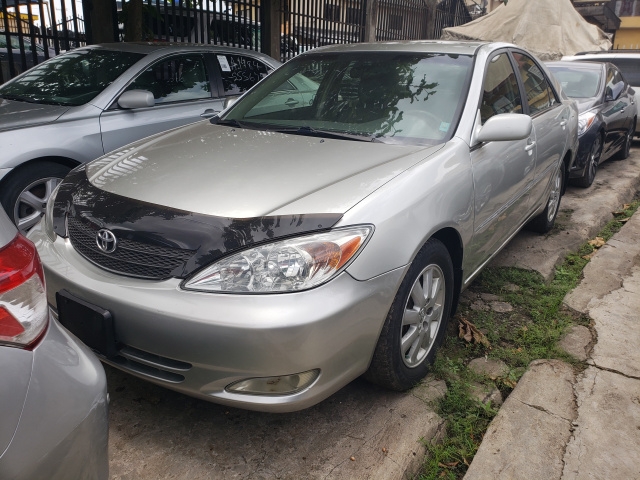 Toyota Camry 2005 is available at Efritin