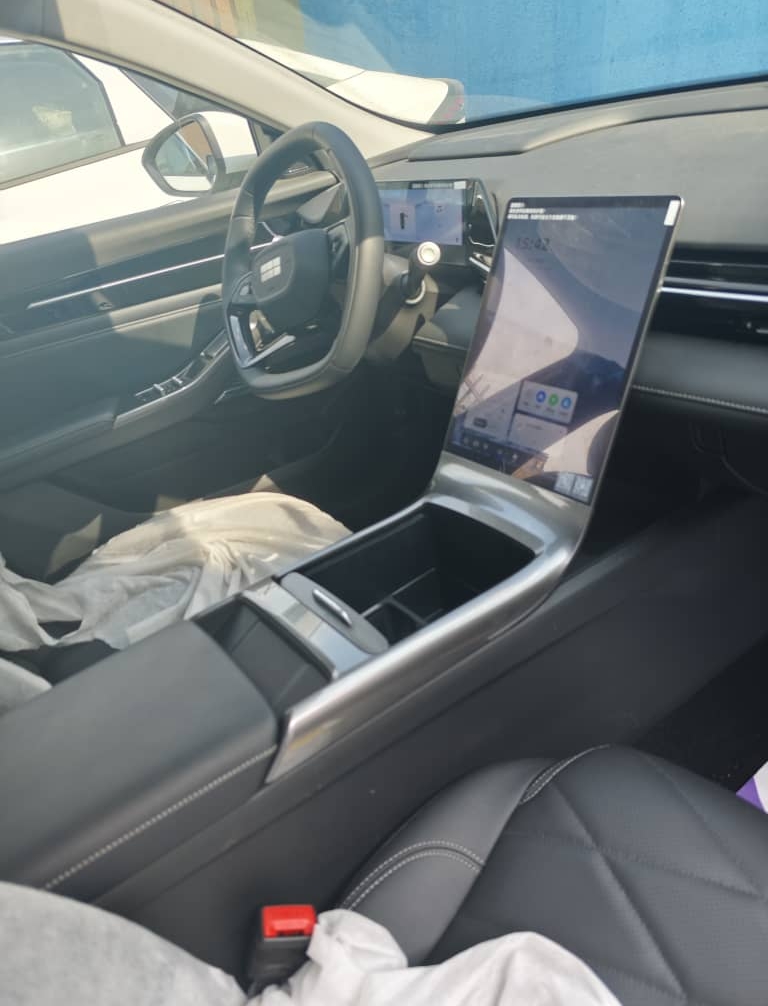 GMC Geely galaxy L7 2024 is available at Efritin