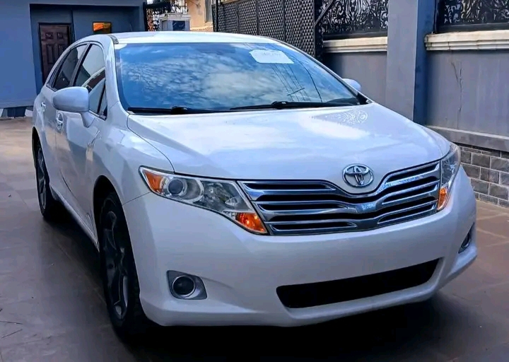 Toyota Venza 2011 is available at Efritin