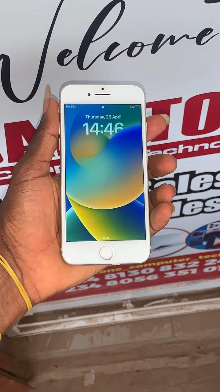 Apple iPhone 8 fully unlocked is available at Efritin