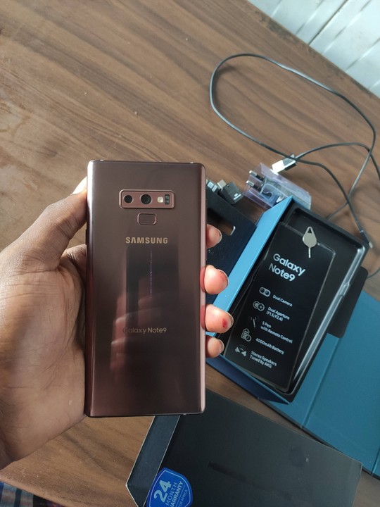 Samsung Galaxy Note 9 is available at Efritin