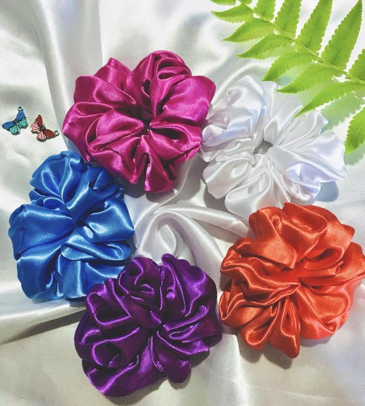 Scrunchies is available at Efritin